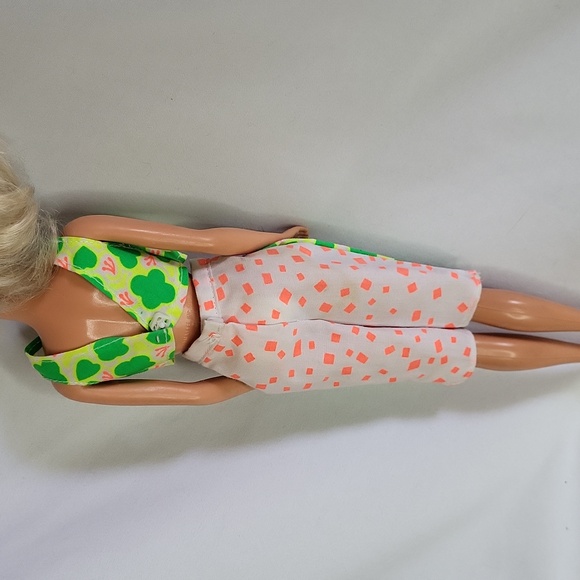 Barbie Hawaiian Fun Outfit 1990s Clothing Genuine Barbie Mattel - Picture 6 of 9